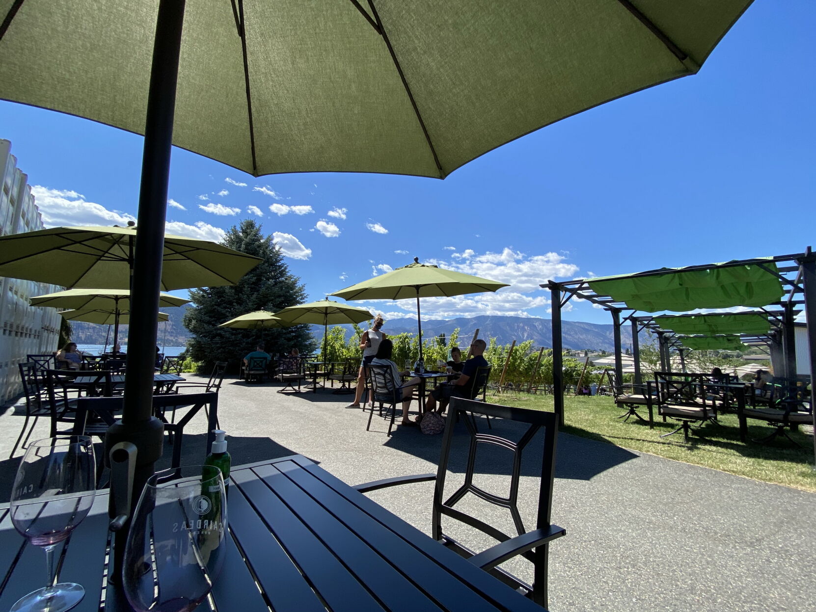 Cairdeas Winery_Makeshift Outdoor Seating.jpg